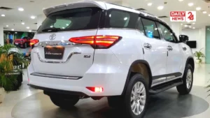 Toyota Fortuner SUV: ऑटोसेक्टर पर कब्ज़ा कर रही Toyota की धांसू SUV कार, मिलेंगे प्रीमियम फीचर्स